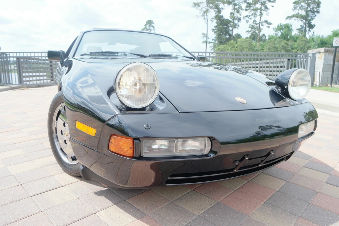 1988 Porsche 928 S4 - Image 15 of 31