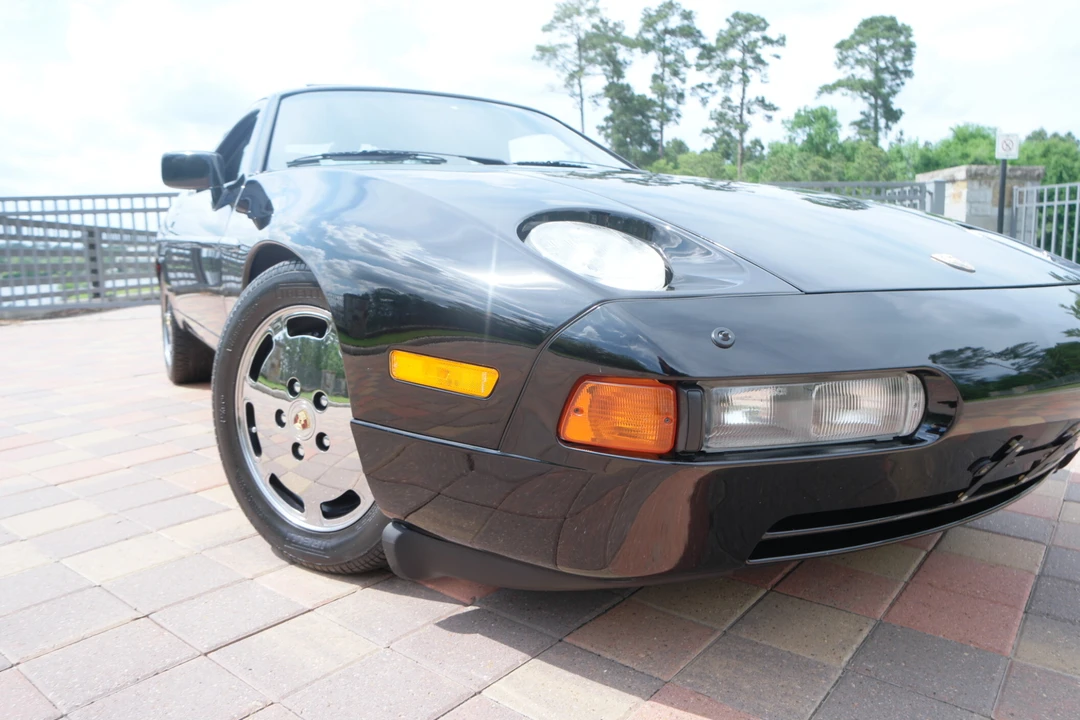 1988 Porsche 928 S4 - Image 23 of 31