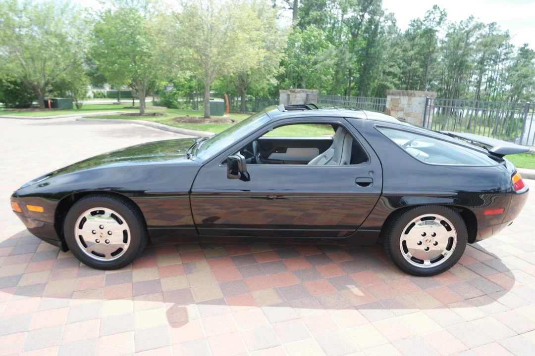 1988 Porsche 928 S4 - Image 4 of 31