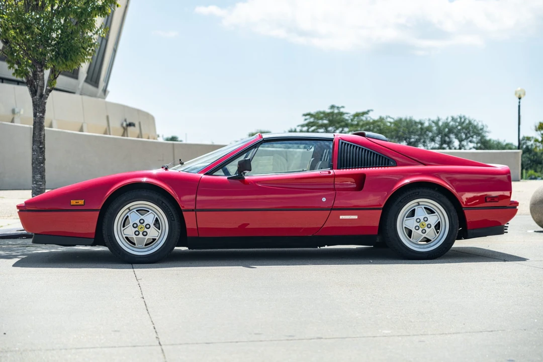 1988 Ferrari 328 GTS - Image 4 of 31
