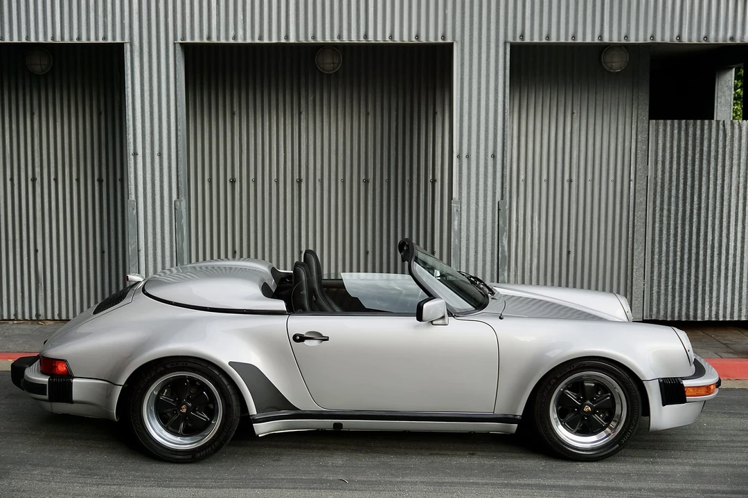 1989 Porsche 911 Carrera 3.2 - Image 26 of 31
