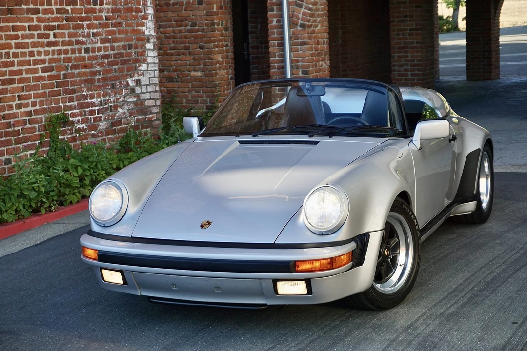 1989 Porsche 911 Carrera 3.2 - Image 11 of 31