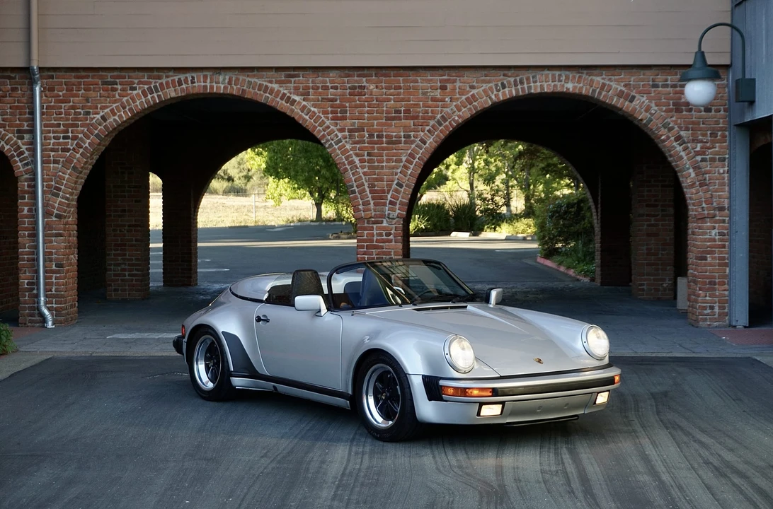 1989 Porsche 911 Carrera 3.2 - Image 21 of 31
