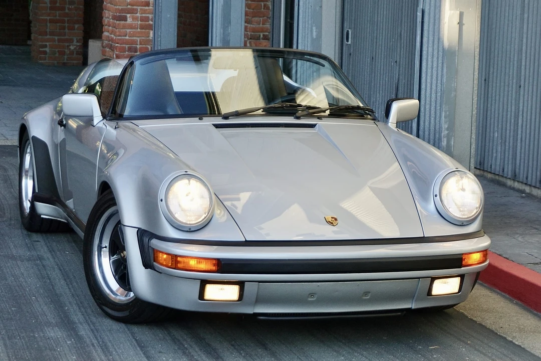 1989 Porsche 911 Carrera 3.2 - Image 15 of 31