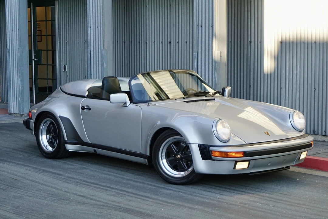 1989 Porsche 911 Carrera 3.2 - Image 23 of 31