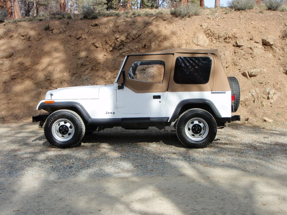 1990 Jeep YJ Wrangler - Image 9 of 31