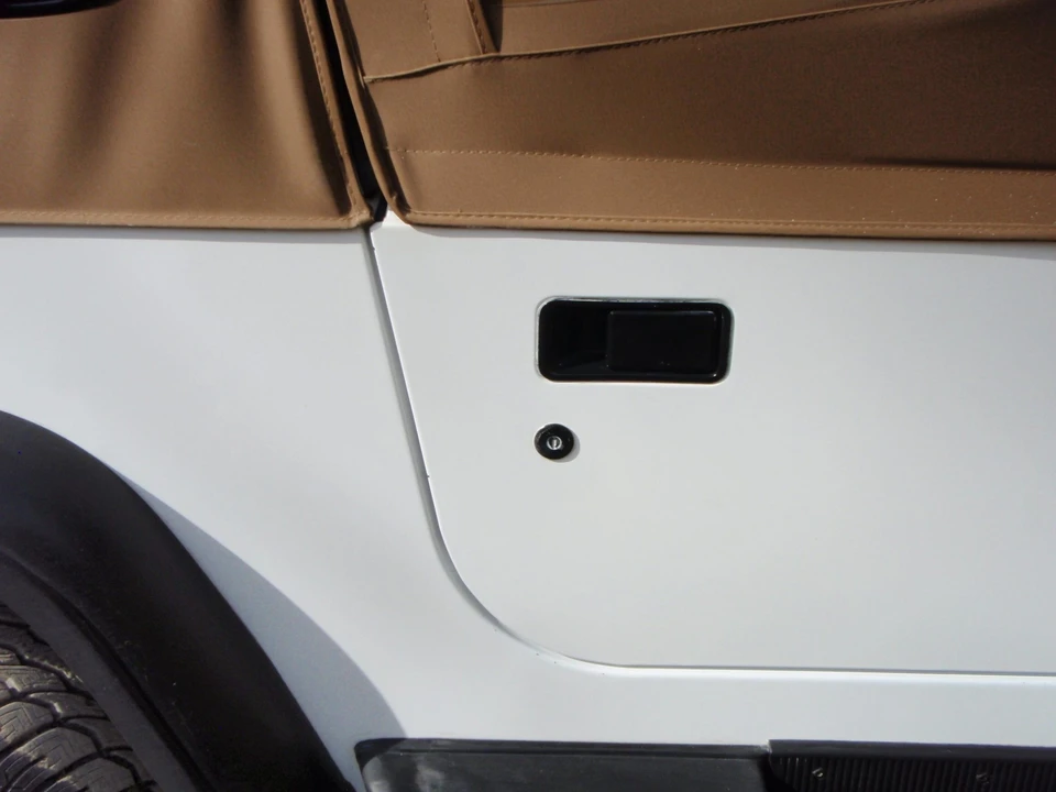 1990 Jeep YJ Wrangler - Image 26 of 31