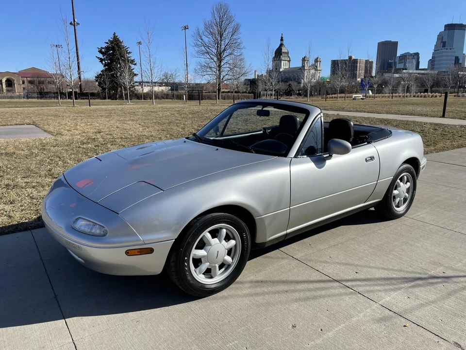 1990 Mazda NA MX-5 Miata - Image 3 of 31