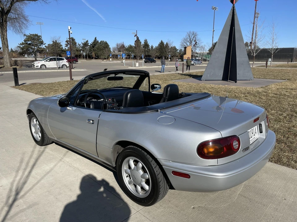 1990 Mazda NA MX-5 Miata - Image 7 of 31