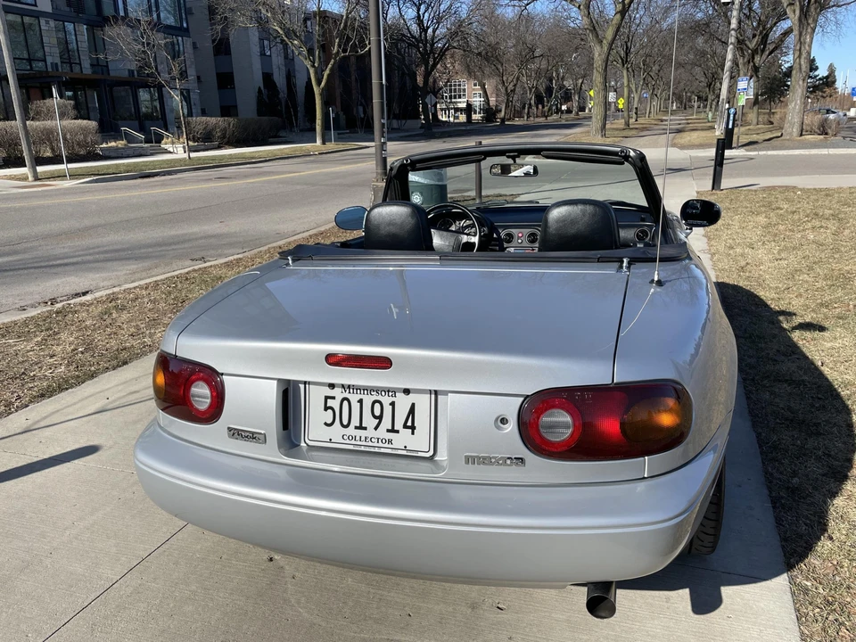 1990 Mazda NA MX-5 Miata - Image 10 of 31