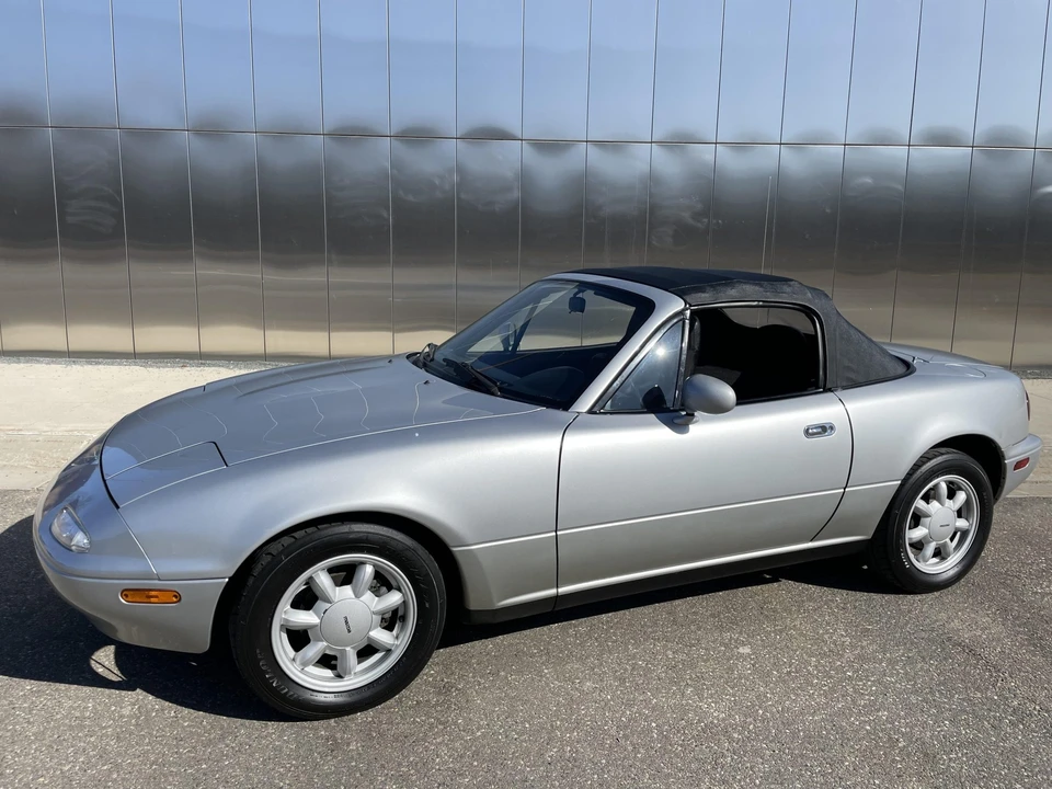 1990 Mazda NA MX-5 Miata - Image 20 of 31