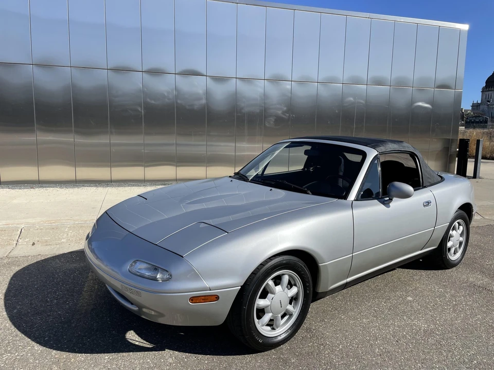1990 Mazda NA MX-5 Miata - Image 21 of 31