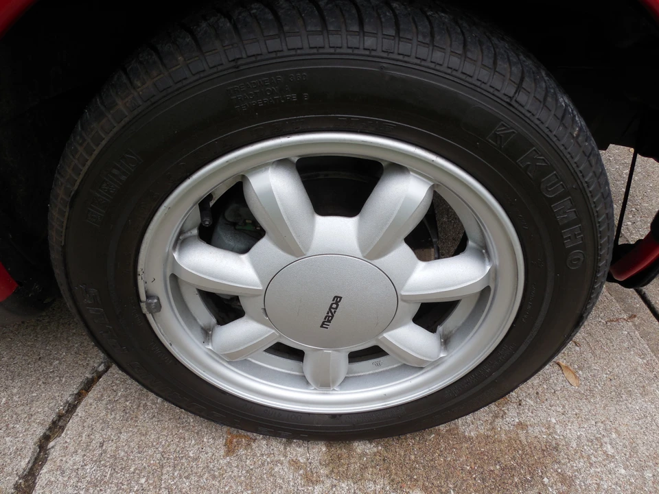 1990 Mazda NA MX-5 Miata - Image 24 of 31