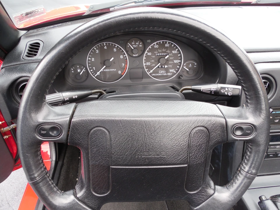 1990 Mazda NA MX-5 Miata - Image 29 of 31