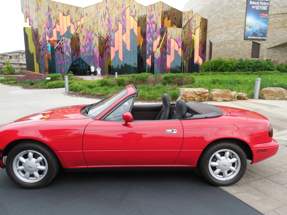 1990 Mazda NA MX-5 Miata - Image 7 of 31