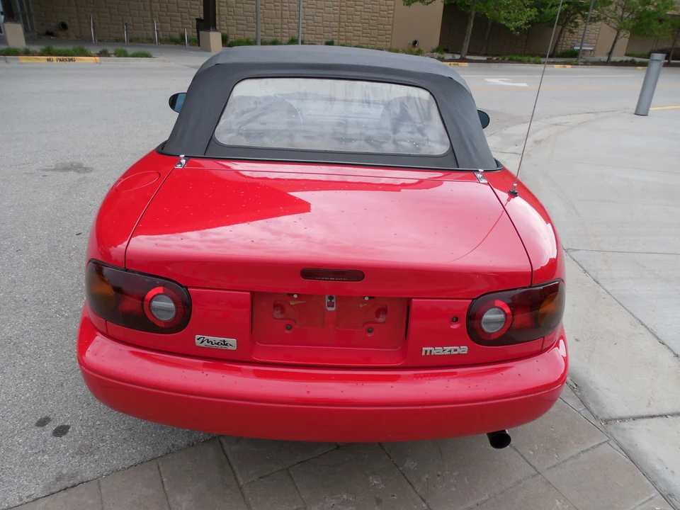 1990 Mazda NA MX-5 Miata - Image 10 of 31