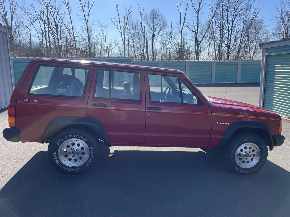 1991 Jeep XJ Cherokee - Image 10 of 31