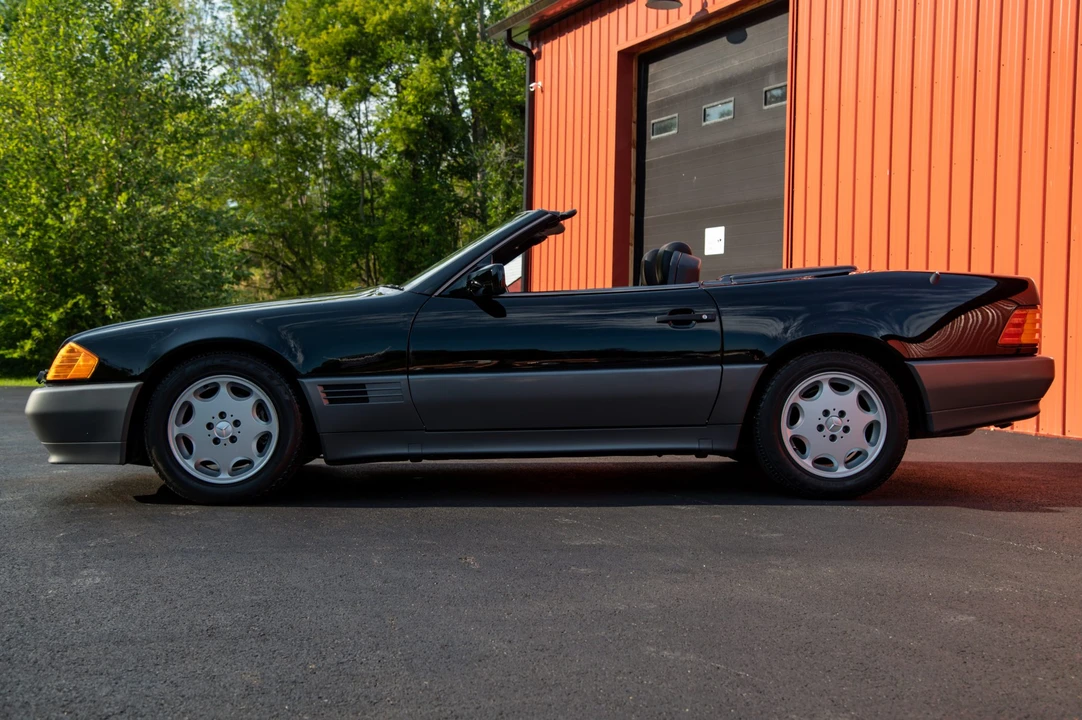 1991 Mercedes-Benz R129 SL-Class - Image 2 of 31