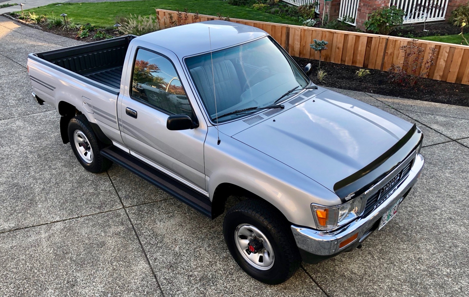 26k-Mile 1991 Toyota 4×4 Pickup