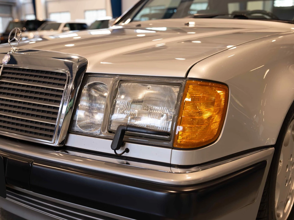 1992 Mercedes-Benz 500E & E500 - Image 16 of 31