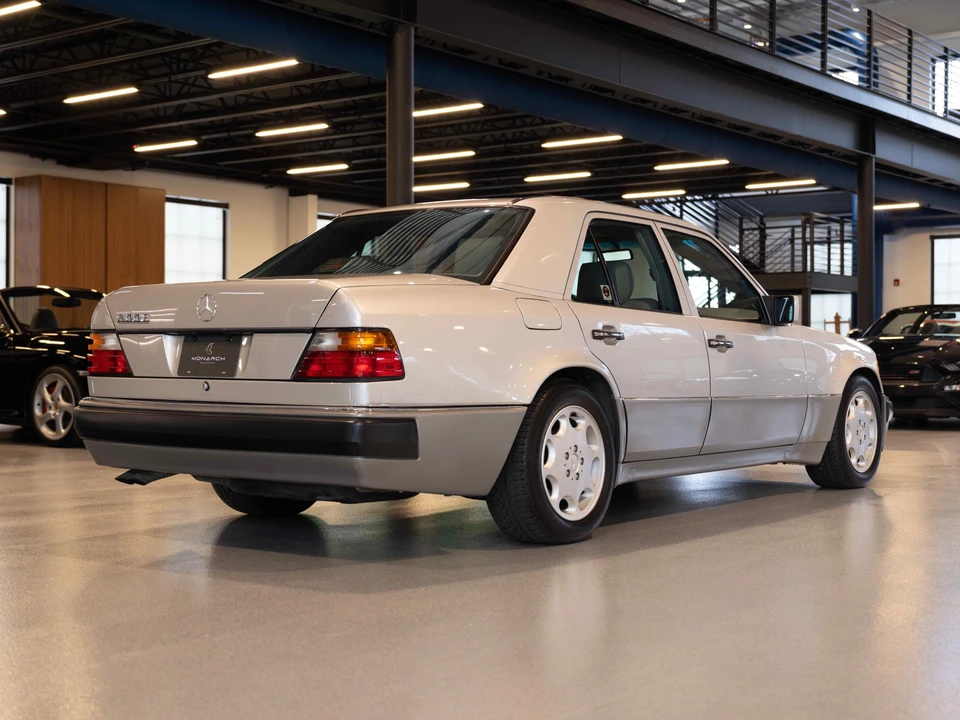 1992 Mercedes-Benz 500E & E500 - Image 7 of 31
