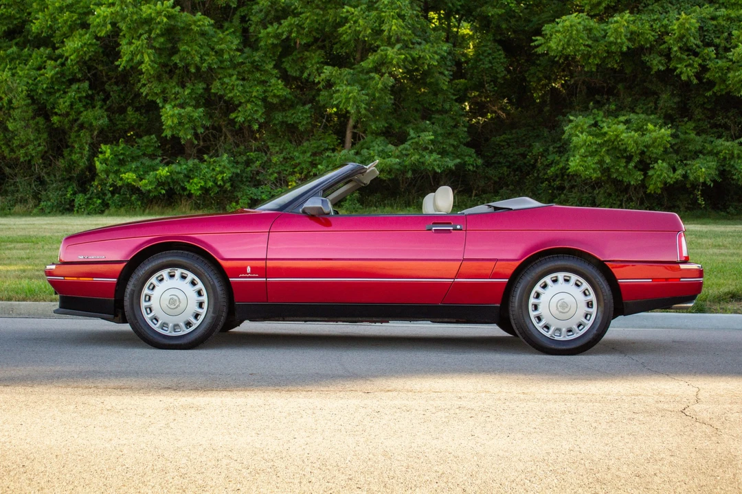 1993 Cadillac Allante - Image 14 of 31