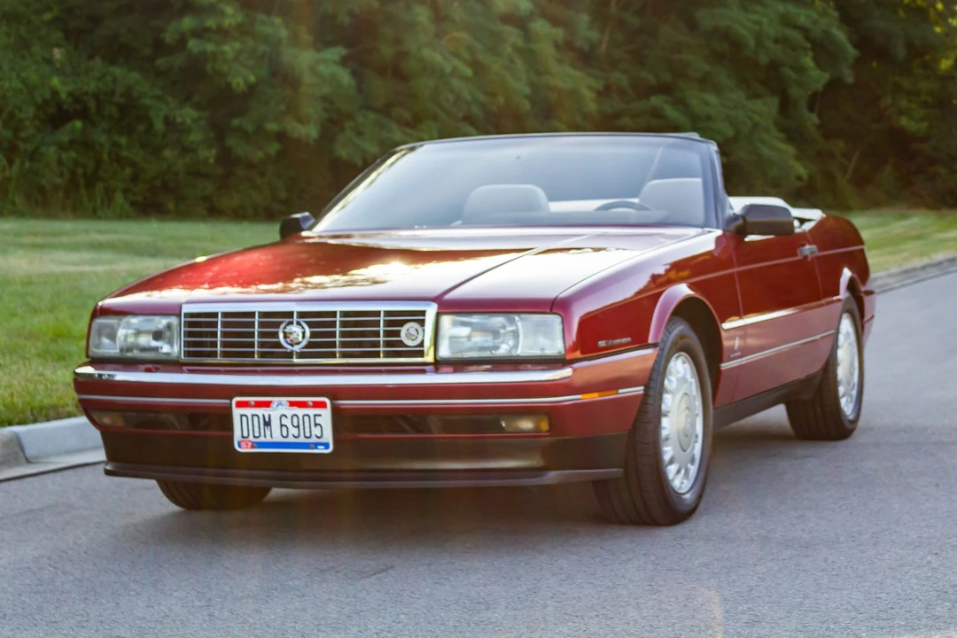 1993 Cadillac Allante - Image 12 of 31