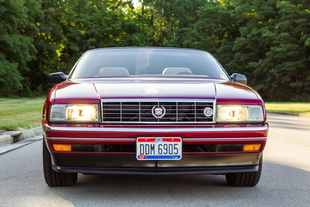 1993 Cadillac Allante - Image 11 of 31