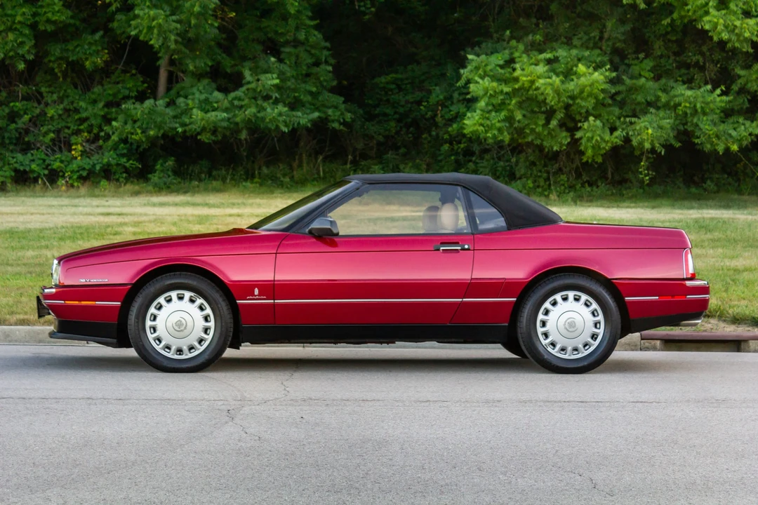 1993 Cadillac Allante - Image 3 of 31