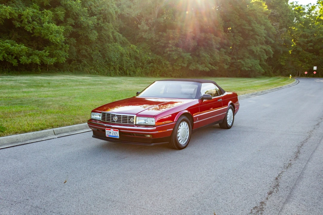 1993 Cadillac Allante - Image 13 of 31