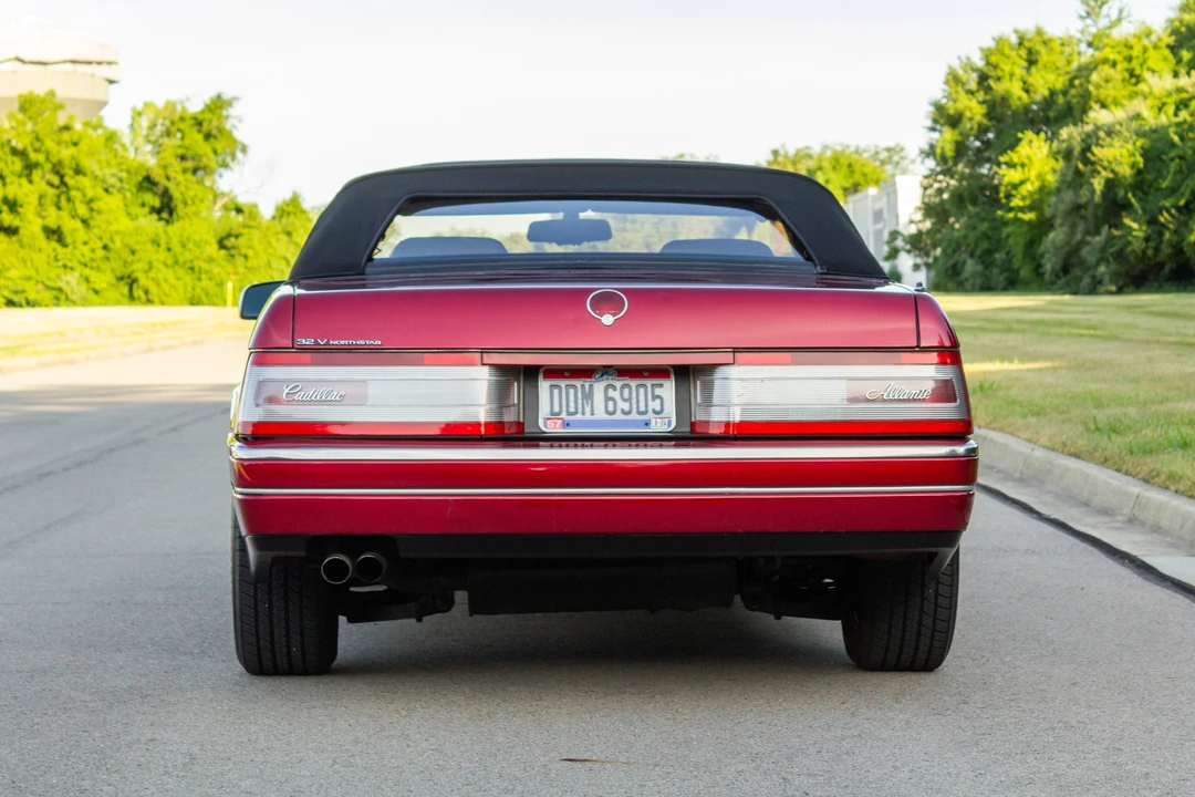 1993 Cadillac Allante - Image 5 of 31
