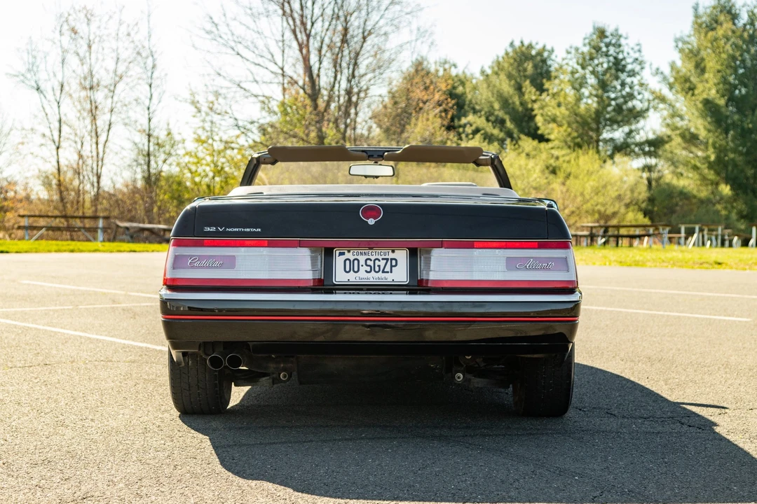 1993 Cadillac Allante - Image 25 of 31