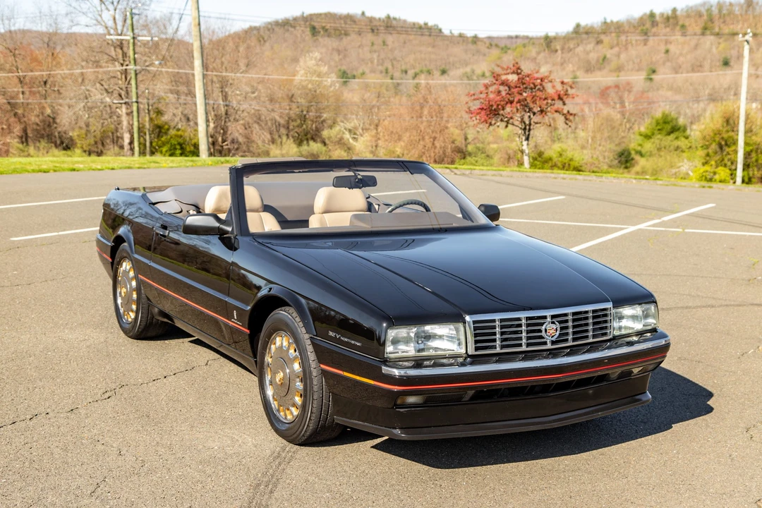 1993 Cadillac Allante - Image 5 of 31