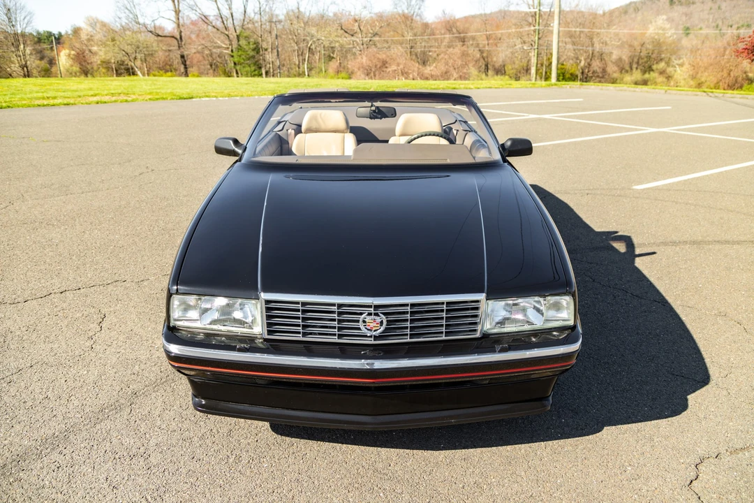 1993 Cadillac Allante - Image 9 of 31