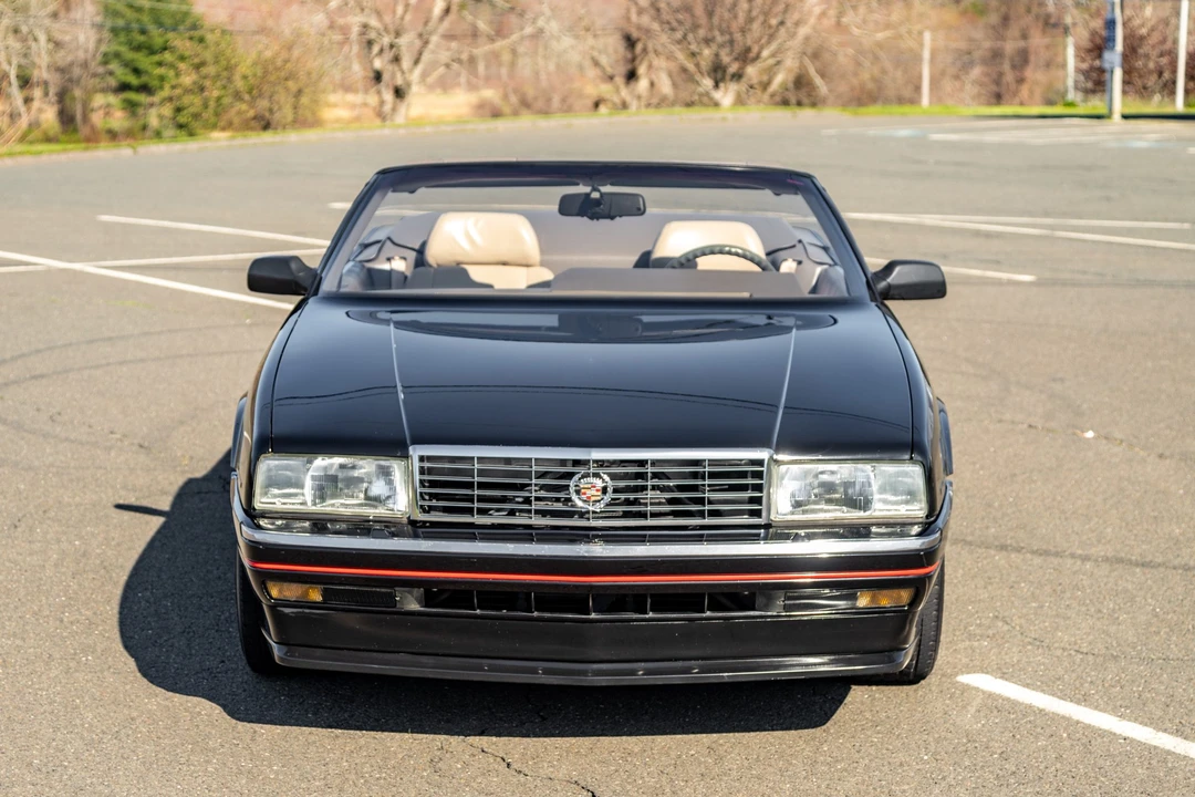1993 Cadillac Allante - Image 10 of 31