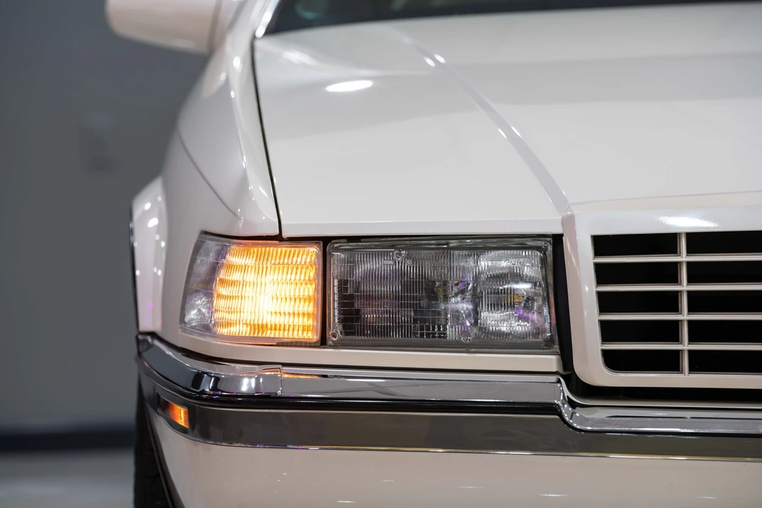 1993 Cadillac Eldorado 12th Gen - Image 25 of 31