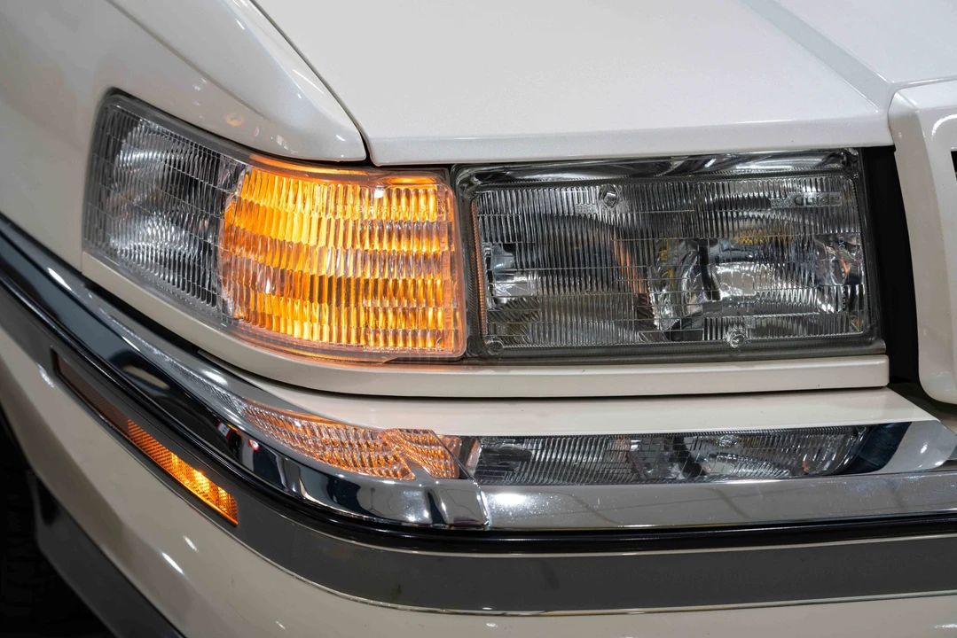 1993 Cadillac Eldorado 12th Gen - Image 26 of 31