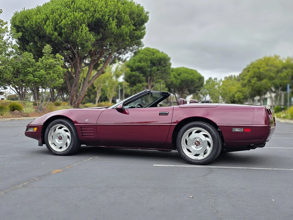 1993 Chevrolet Corvette C4 - Image 8 of 31