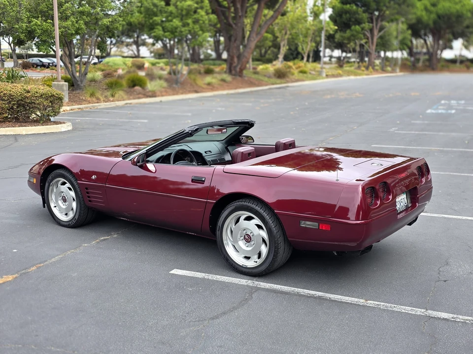 1993 Chevrolet Corvette C4 - Image 28 of 31