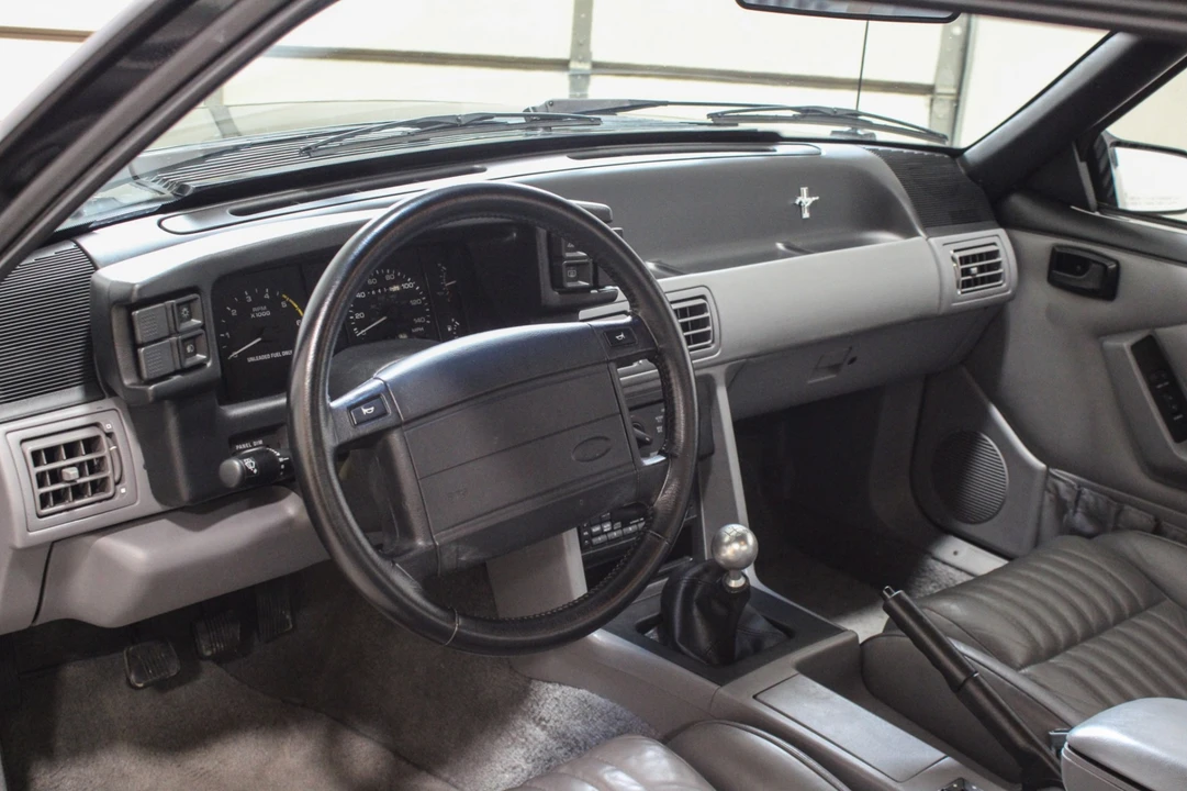 1993 Ford Mustang 3rd Gen - Image 5 of 8