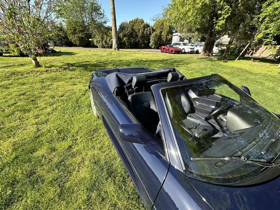 1994 Ferrari 348 Spider - Image 30 of 31