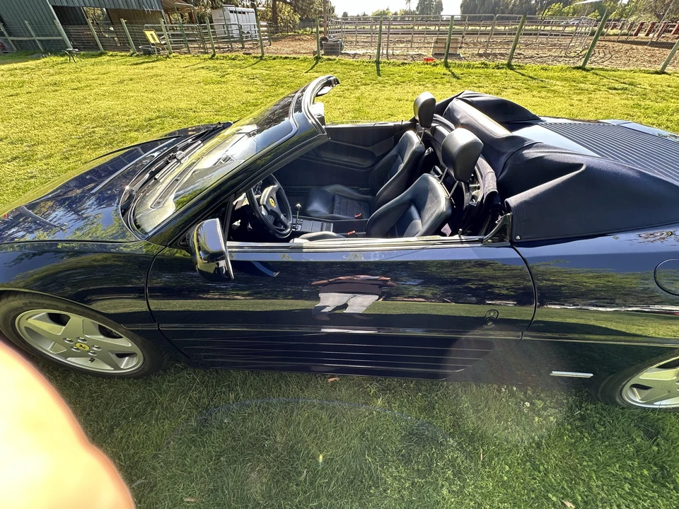 1994 Ferrari 348 Spider - Image 25 of 31