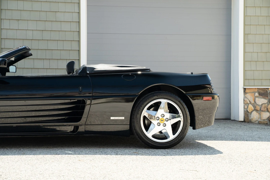 1994 Ferrari 348 Spider - Image 29 of 31