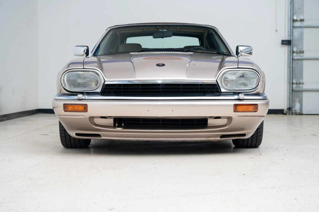 1994 Jaguar XJS Convertible - Image 8 of 31
