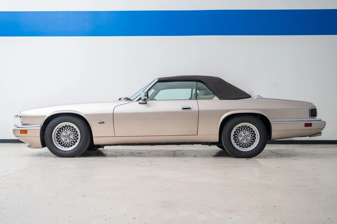1994 Jaguar XJS Convertible - Image 11 of 31