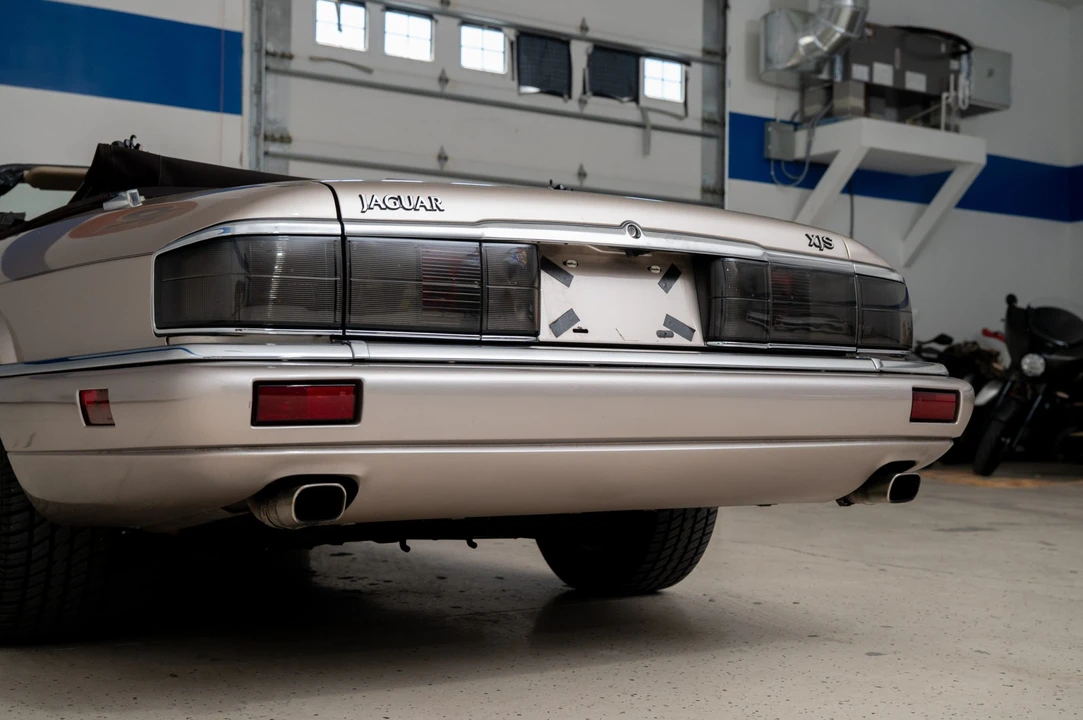 1994 Jaguar XJS Convertible - Image 17 of 31