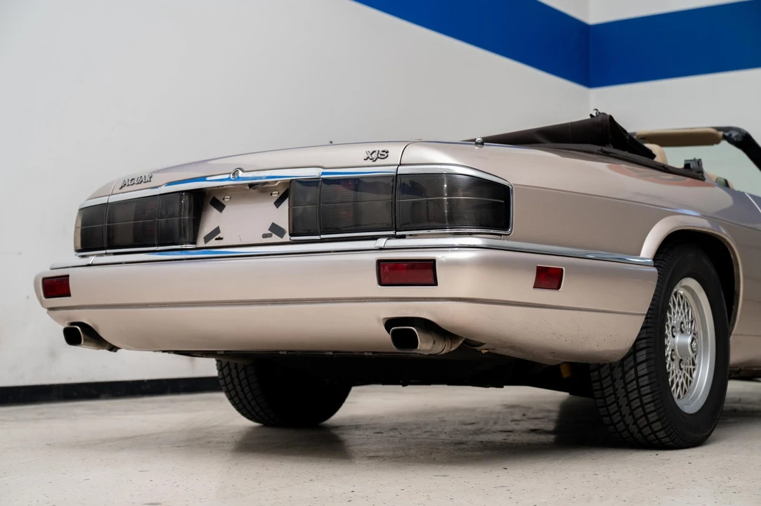 1994 Jaguar XJS Convertible - Image 20 of 31