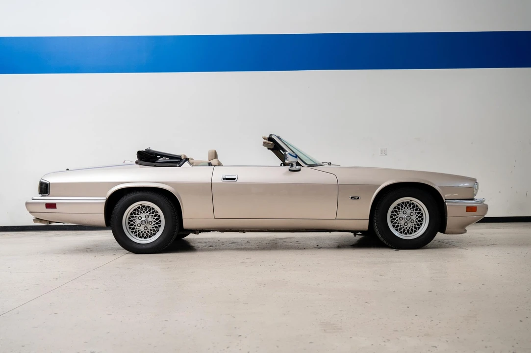 1994 Jaguar XJS Convertible - Image 4 of 31