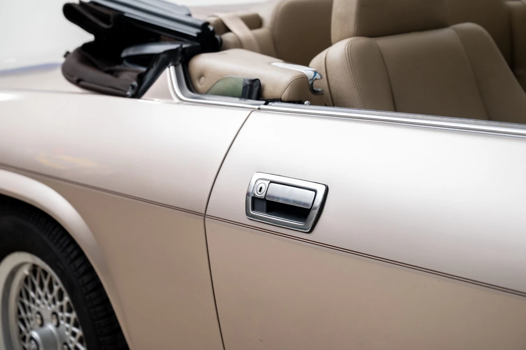1994 Jaguar XJS Convertible - Image 28 of 31