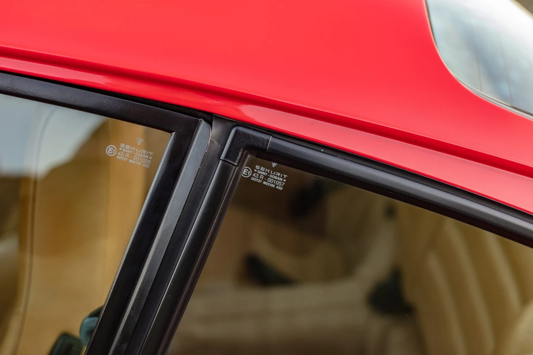 1994 Porsche 964 Turbo - Image 25 of 31